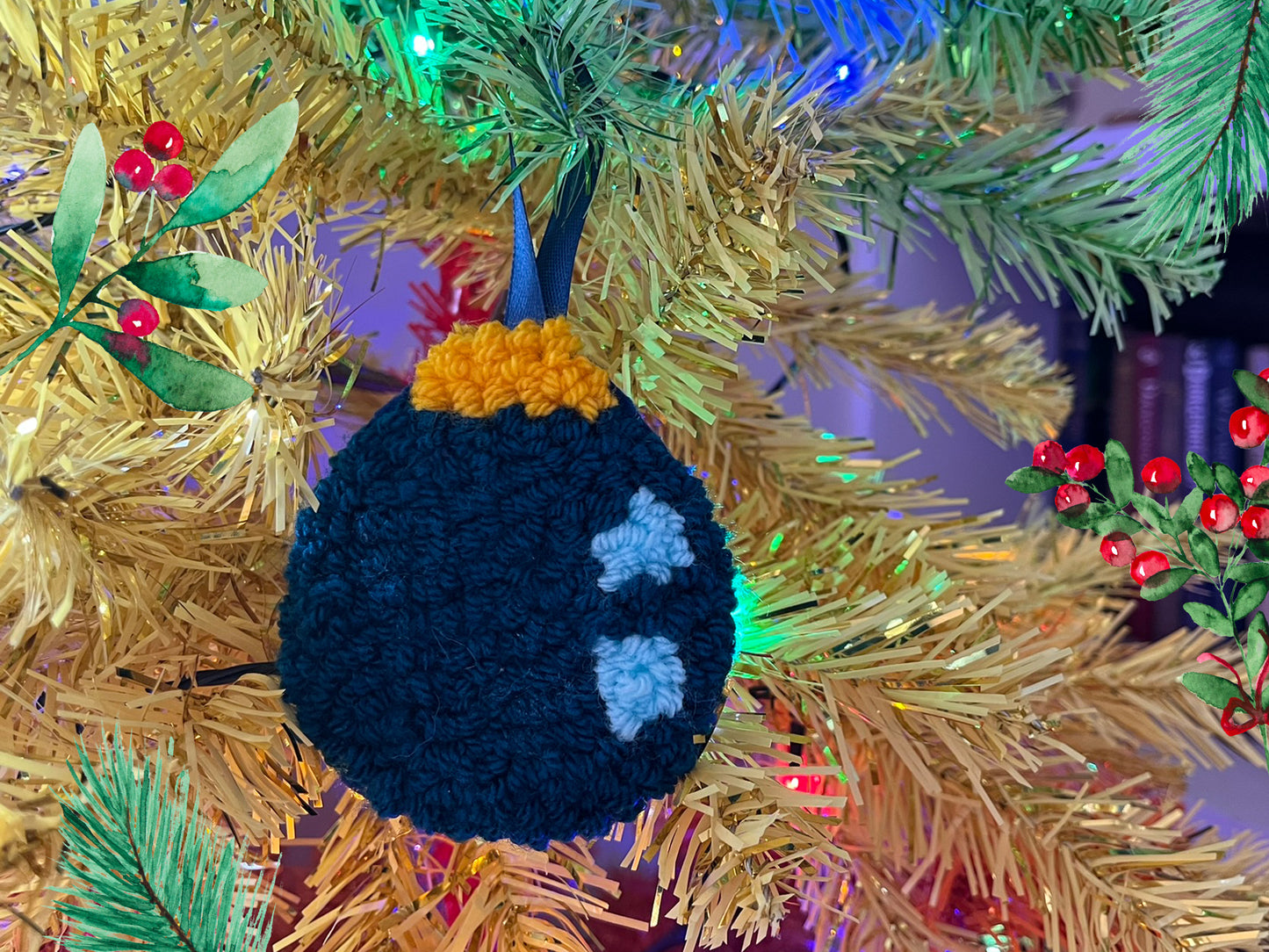 Punch Needle | Christmas Bauble